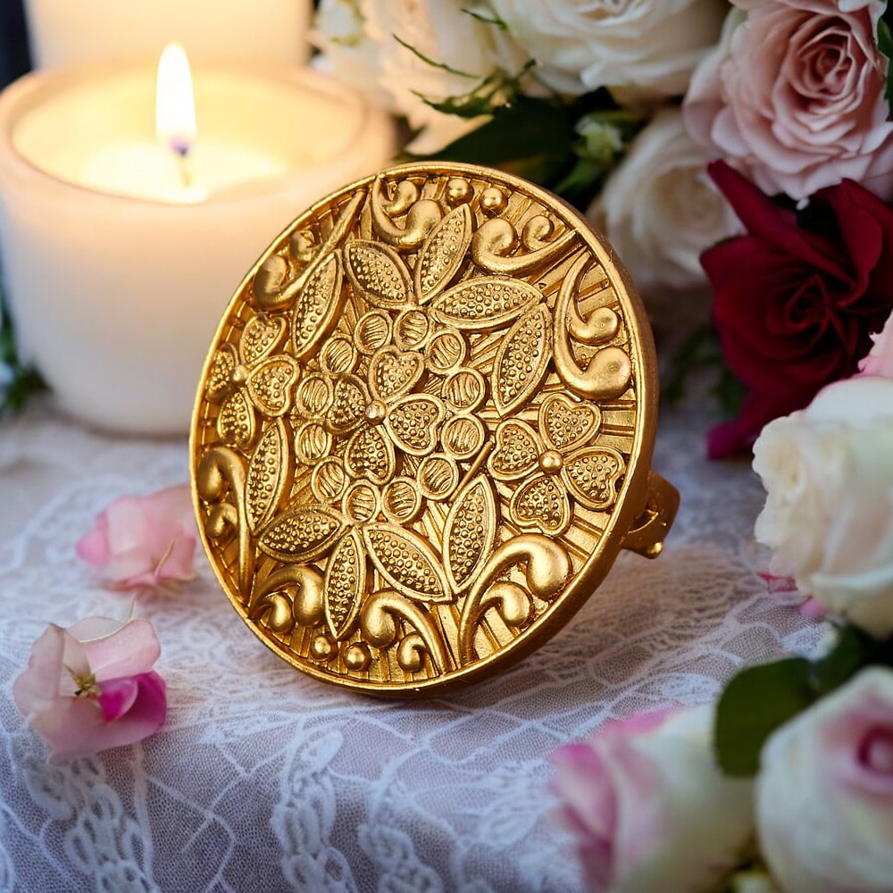 Golden adjustable finger ring