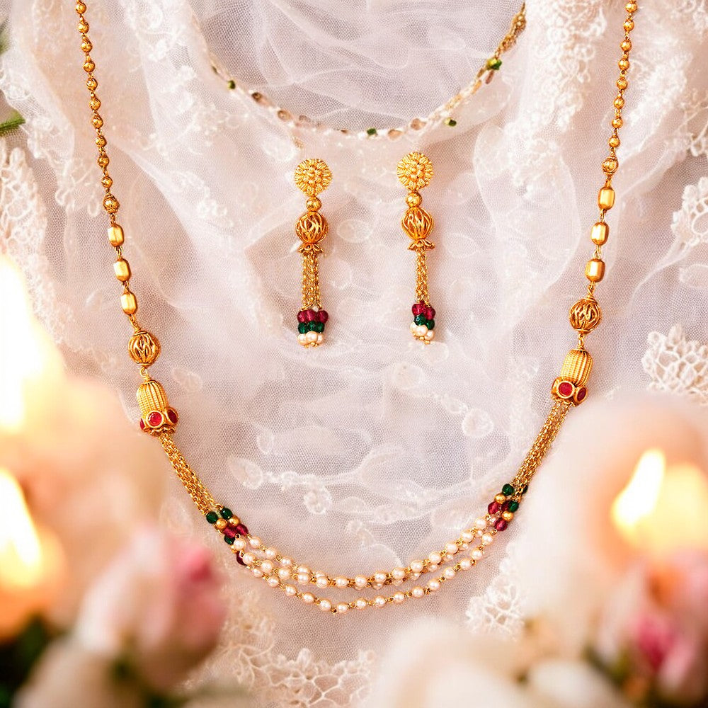 Gold, beaded, pearl necklace set