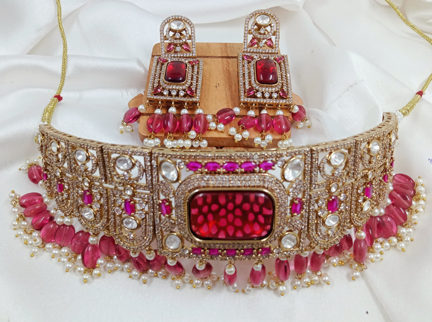 Doublet, Moissanite choker Necklace set