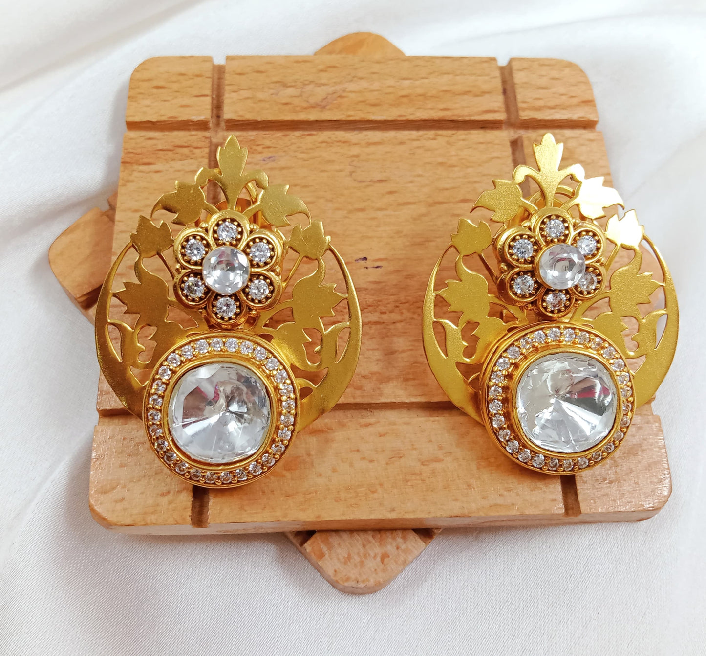 Moissanite, stud earrings