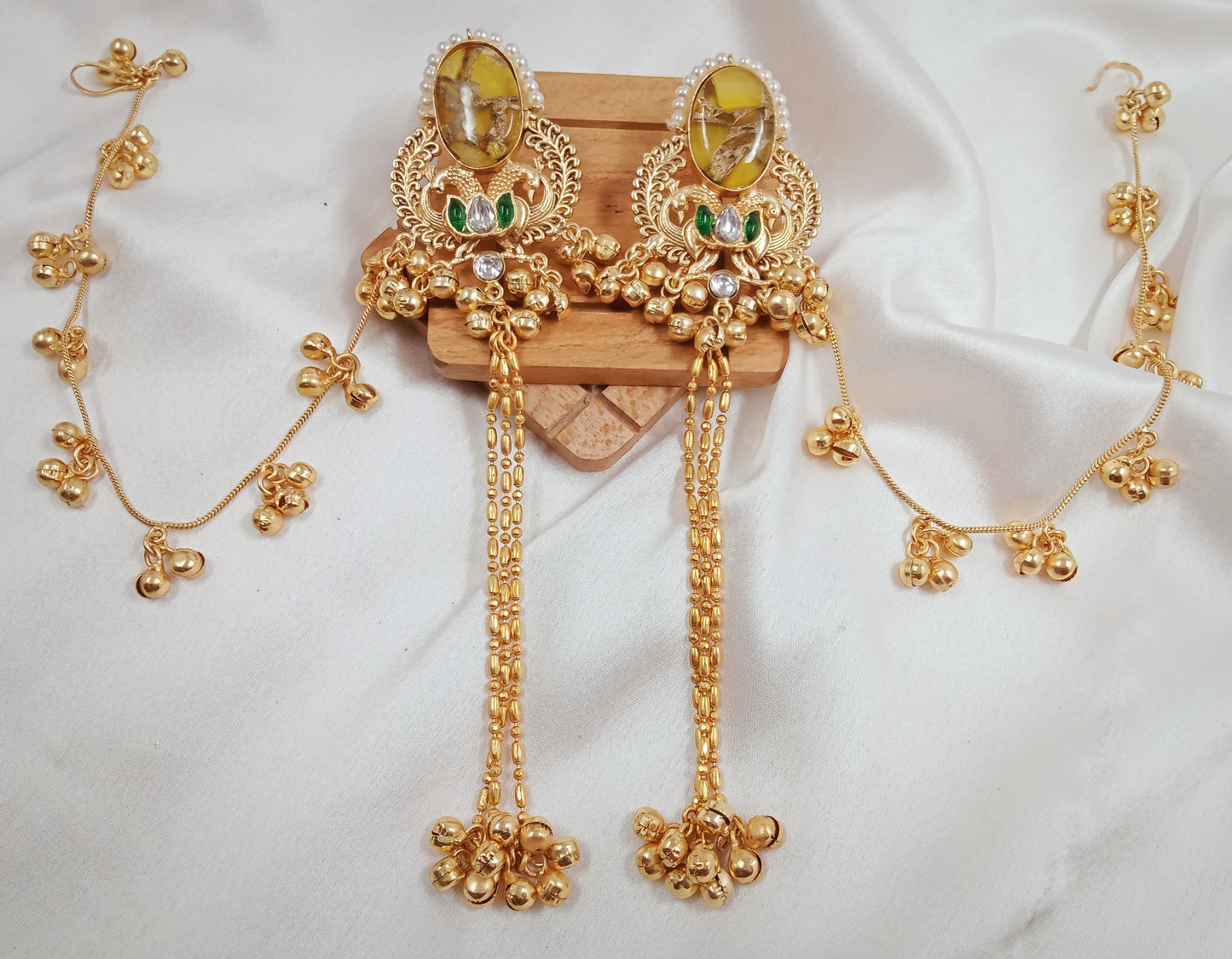 Kundan, ghungroo, Kashmiri fusion earrings